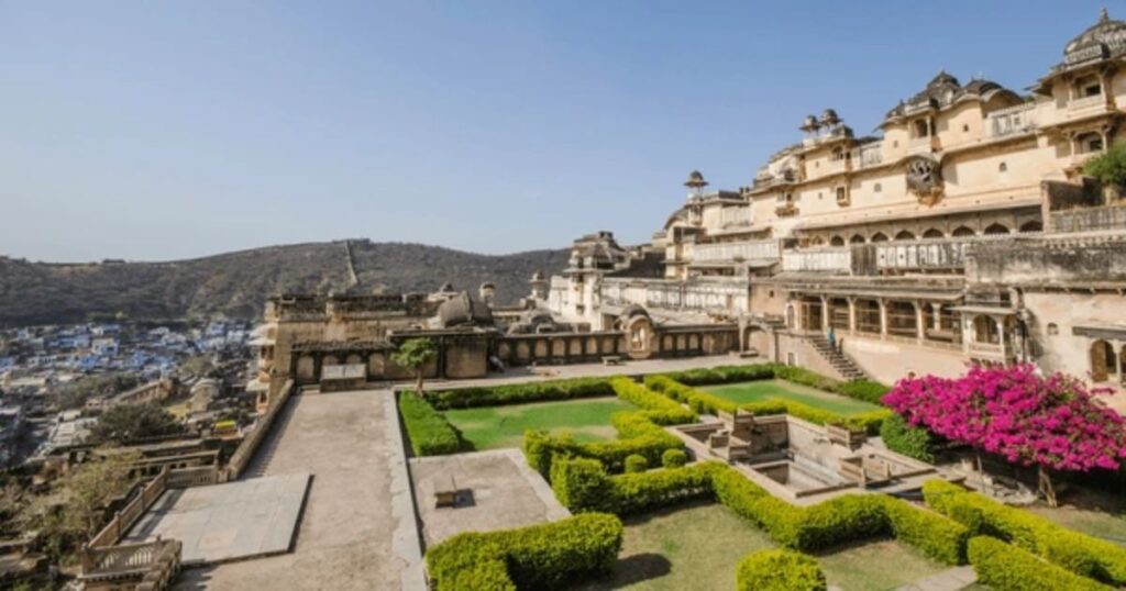 Bundi Garh Palace – Rajasthan’s Hidden Gem Bundi Garh Palace in Rajasthan, one of the Golden Triangle Hidden Gems